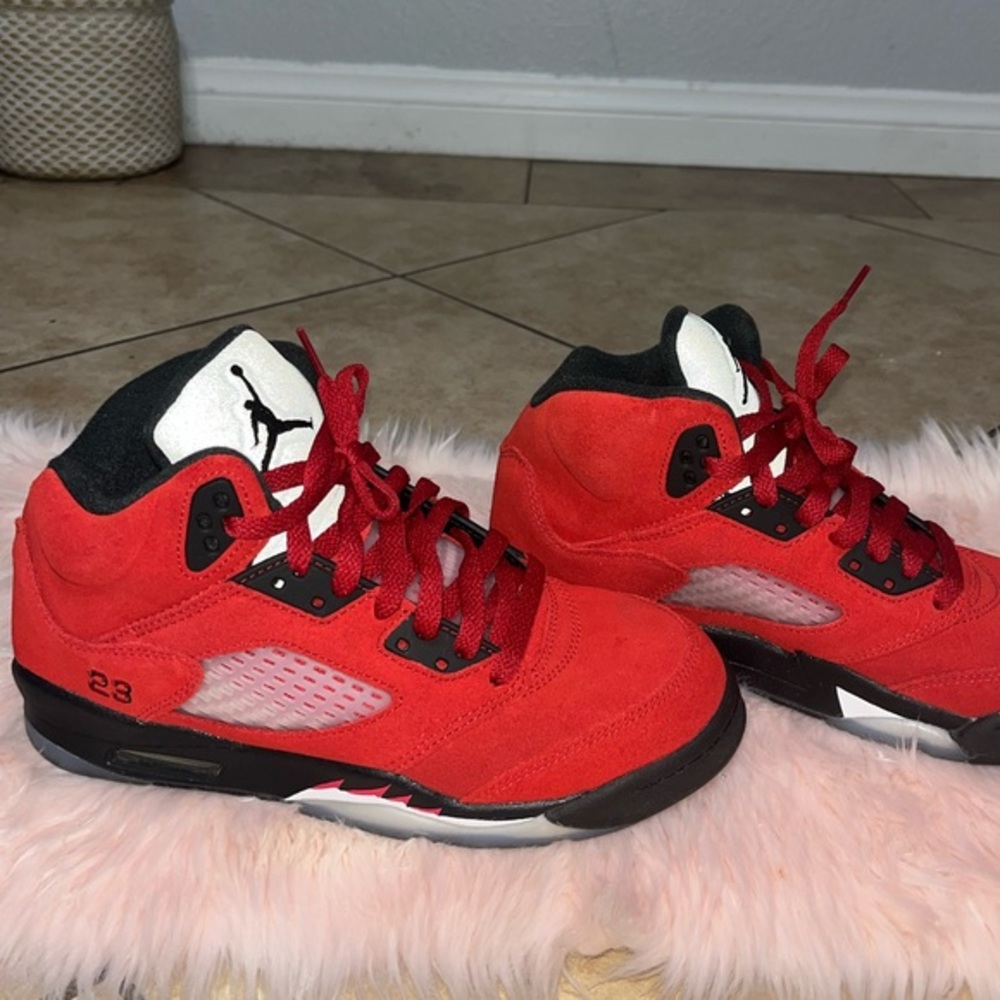 Jordan 5 Retro Raging Bull Red (2021) Kids size 5.5
